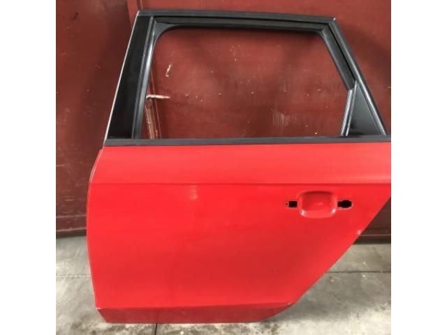 bontott AUDI A4 B8 Bal hátsó Ajtó (Üres lemez)