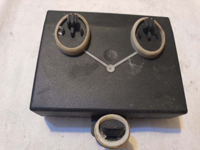 bontott AUDI A4 B8 Bal hátsó Ajtó Vezérlőegység