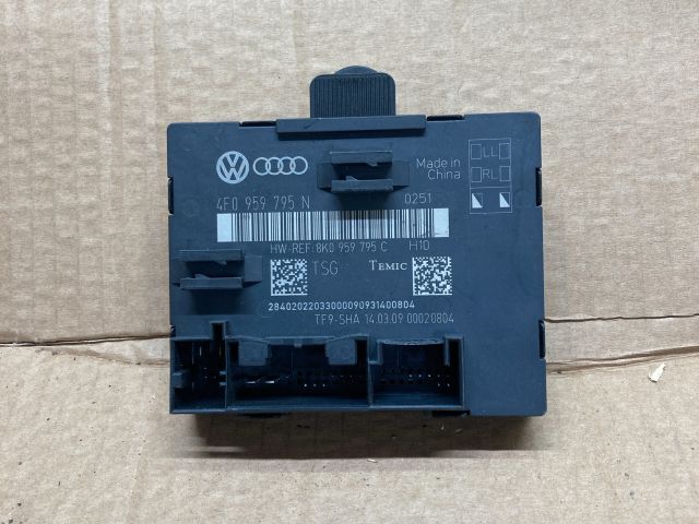 bontott AUDI A4 B8 Bal hátsó Ajtó Vezérlőegység