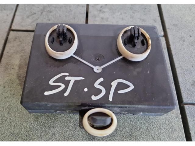 bontott AUDI A4 B8 Bal hátsó Ajtó Vezérlőegység