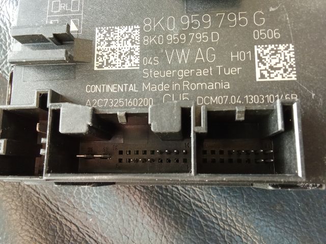 bontott AUDI A4 B8 Bal hátsó Ajtó Vezérlőegység