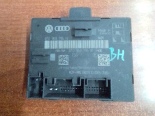 bontott AUDI A4 B8 Bal hátsó Ajtó Vezérlőegység