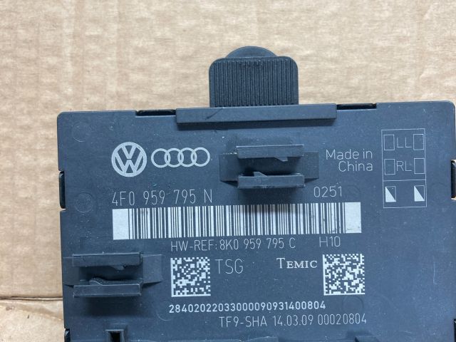 bontott AUDI A4 B8 Bal hátsó Ajtó Vezérlőegység