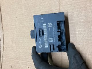 bontott AUDI A4 B8 Bal hátsó Ajtó Vezérlőegység