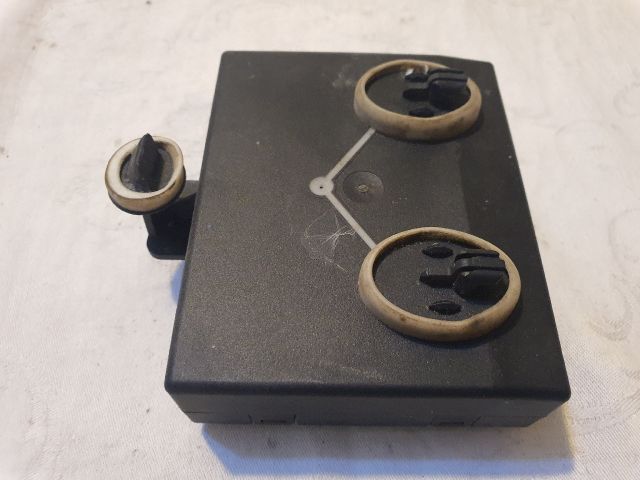 bontott AUDI A4 B8 Bal hátsó Ajtó Vezérlőegység