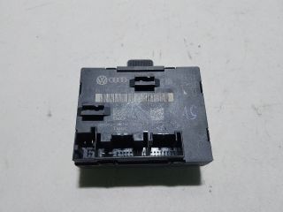 bontott AUDI A4 B8 Bal hátsó Ajtó Vezérlőegység