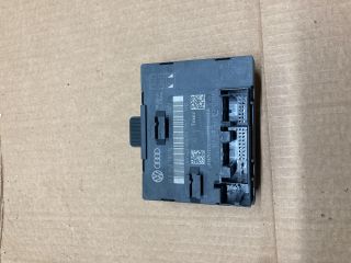 bontott AUDI A4 B8 Bal hátsó Ajtó Vezérlőegység