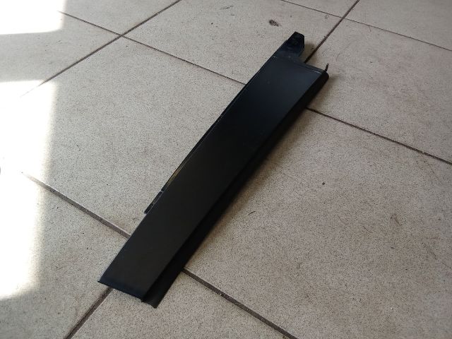 bontott AUDI A4 B8 Bal hátsó Ajtókeret Burkolat