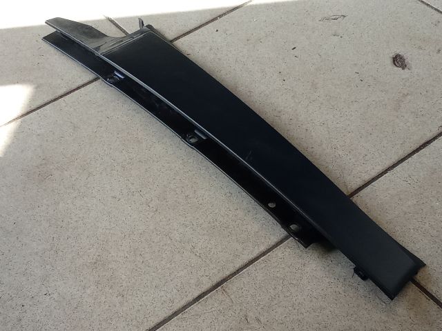 bontott AUDI A4 B8 Bal hátsó Ajtókeret Burkolat