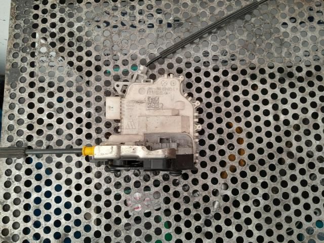 bontott AUDI A4 B8 Bal hátsó Ajtózár