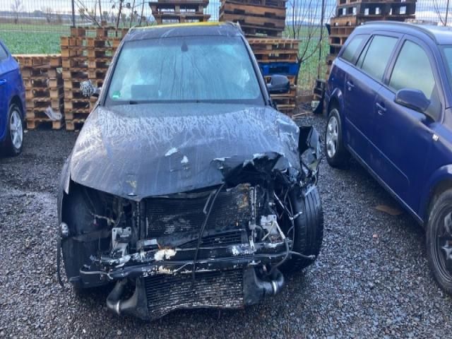 bontott AUDI A4 B8 Bal hátsó Ajtózár