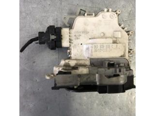 bontott AUDI A4 B8 Bal hátsó Ajtózár