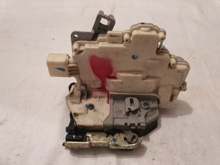 bontott AUDI A4 B8 Bal hátsó Ajtózár