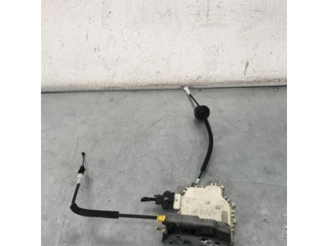 bontott AUDI A4 B8 Bal hátsó Ajtózár