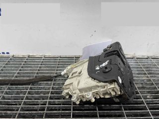 bontott AUDI A4 B8 Bal hátsó Ajtózár