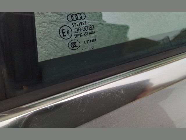 bontott AUDI A4 B8 Bal hátsó Ajtózár