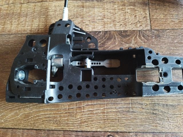 bontott AUDI A4 B8 Bal hátsó Ajtózár