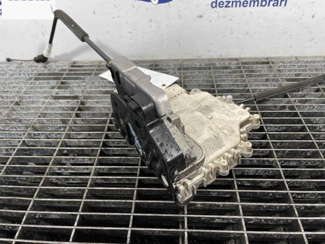 bontott AUDI A4 B8 Bal hátsó Ajtózár