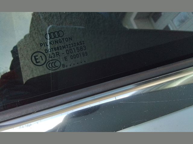 bontott AUDI A4 B8 Bal hátsó Ajtózár