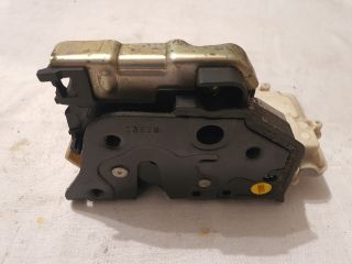 bontott AUDI A4 B8 Bal hátsó Ajtózár