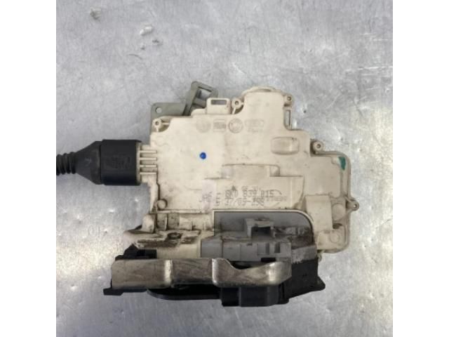 bontott AUDI A4 B8 Bal hátsó Ajtózár