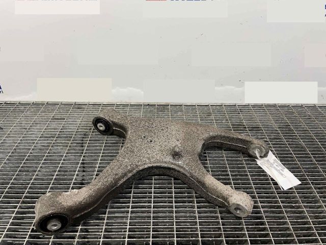 bontott AUDI A4 B8 Bal hátsó Alsó Lengőkar