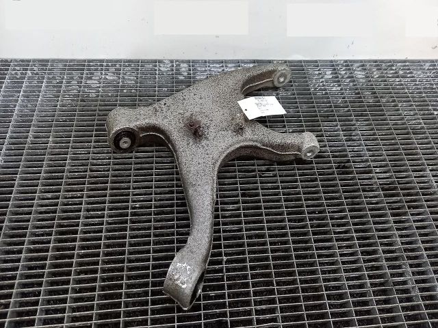 bontott AUDI A4 B8 Bal hátsó Alsó Lengőkar