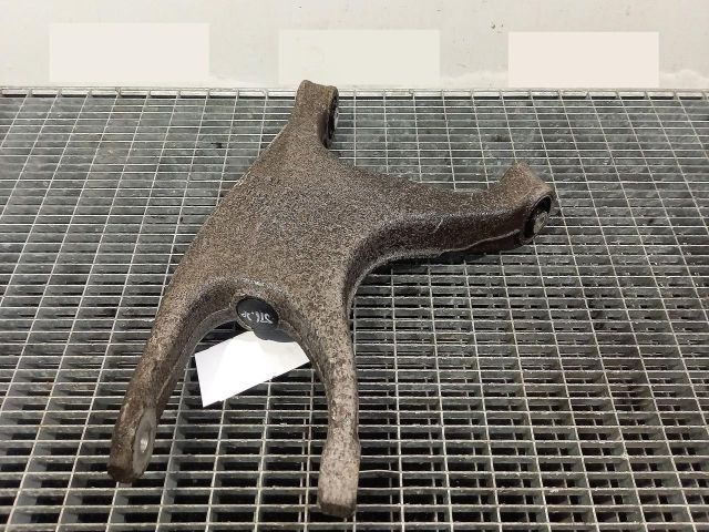 bontott AUDI A4 B8 Bal hátsó Alsó Lengőkar