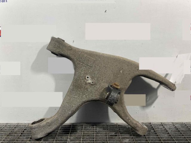 bontott AUDI A4 B8 Bal hátsó Alsó Lengőkar