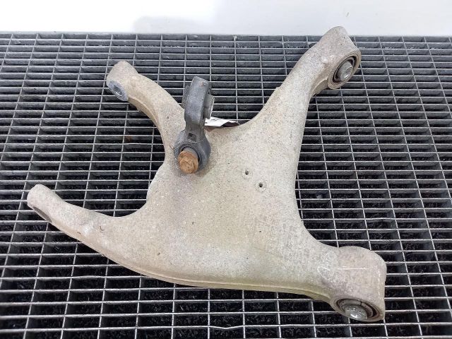 bontott AUDI A4 B8 Bal hátsó Alsó Lengőkar