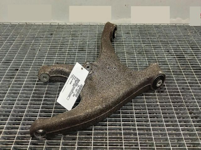 bontott AUDI A4 B8 Bal hátsó Alsó Lengőkar