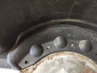 bontott AUDI A4 B8 Bal hátsó Alsó Rugótányér