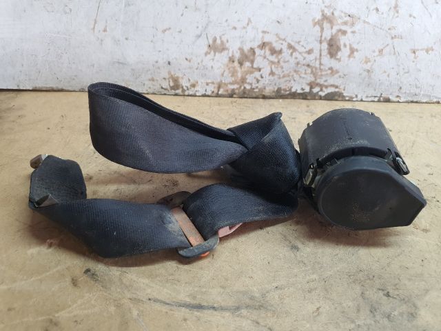 bontott AUDI A4 B8 Bal hátsó Biztonsági Öv