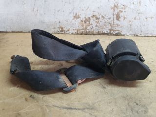 bontott AUDI A4 B8 Bal hátsó Biztonsági Öv