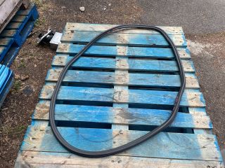 bontott AUDI A4 B8 Bal hátsó Gumikéder