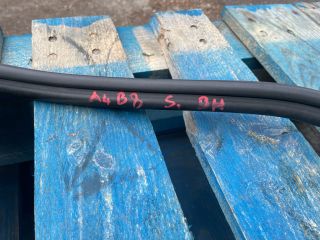 bontott AUDI A4 B8 Bal hátsó Gumikéder