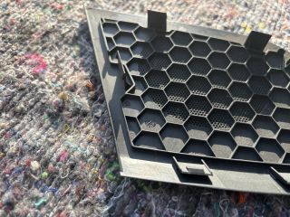 bontott AUDI A4 B8 Bal hátsó Hangszóró Burkolat