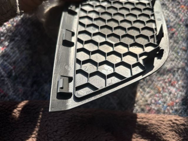 bontott AUDI A4 B8 Bal hátsó Hangszóró Burkolat