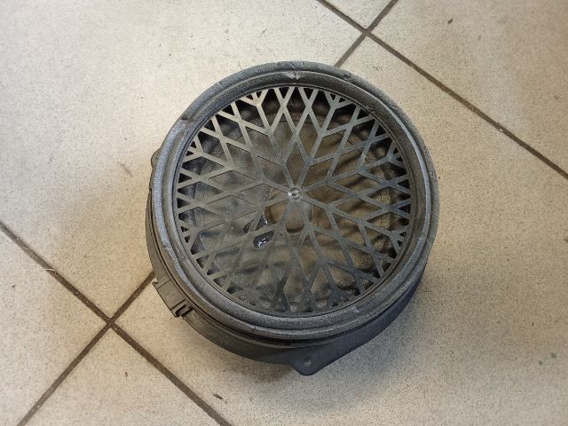 bontott AUDI A4 B8 Bal hátsó Hangszóró