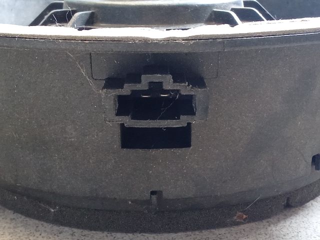 bontott AUDI A4 B8 Bal hátsó Hangszóró