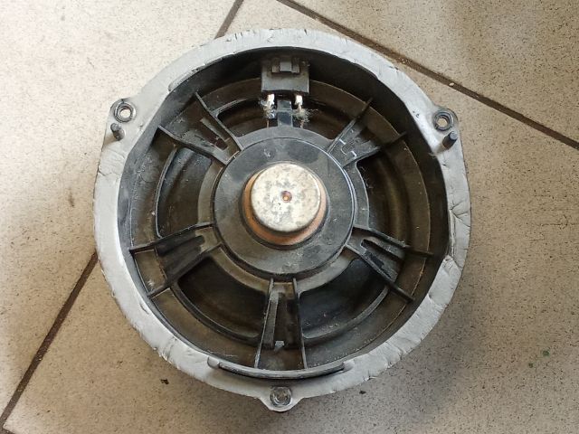 bontott AUDI A4 B8 Bal hátsó Hangszóró