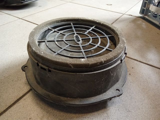 bontott AUDI A4 B8 Bal hátsó Hangszóró