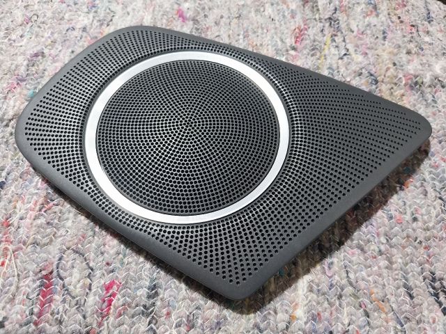 bontott AUDI A4 B8 Bal hátsó Kis Hangszóró Burkolat