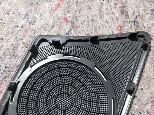 bontott AUDI A4 B8 Bal hátsó Kis Hangszóró Burkolat