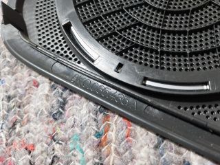 bontott AUDI A4 B8 Bal hátsó Kis Hangszóró Burkolat