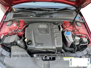 bontott AUDI A4 B8 Bal hátsó Külső Kilincsfészek