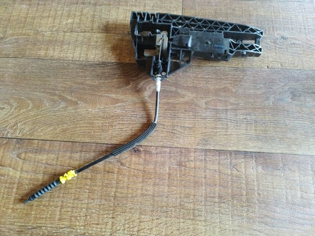 bontott AUDI A4 B8 Bal hátsó Külső Kilincsfészek