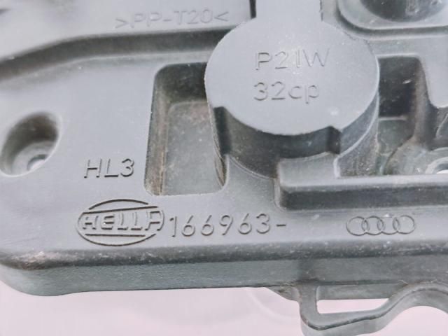 bontott AUDI A4 B8 Bal Hátsó Lámpa Foglalat