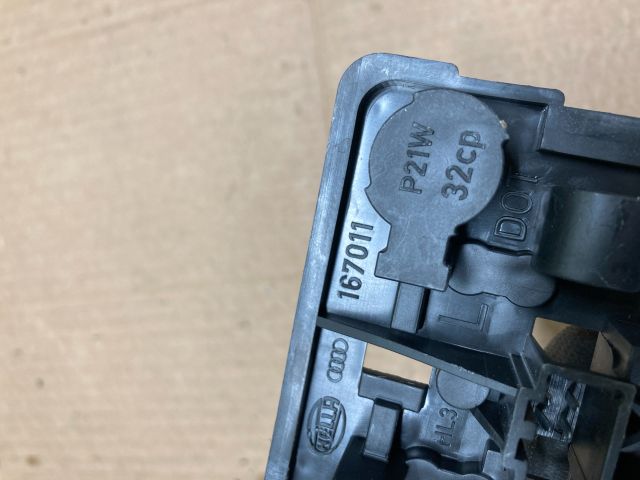 bontott AUDI A4 B8 Bal Hátsó Lámpa Foglalat