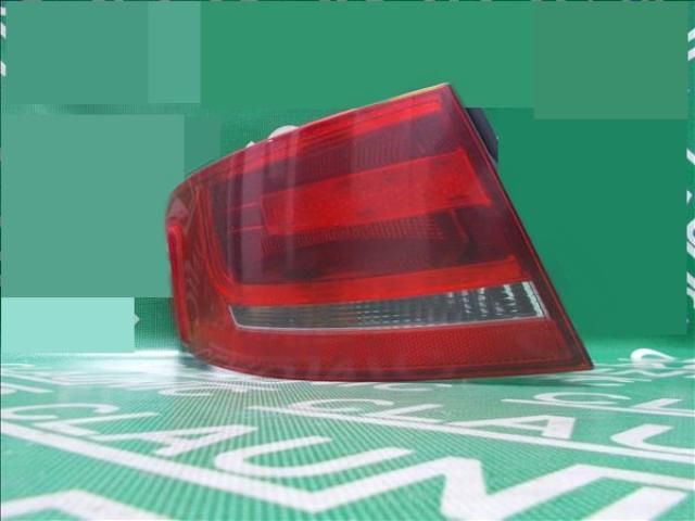 bontott AUDI A4 B8 Bal Hátsó Lámpa